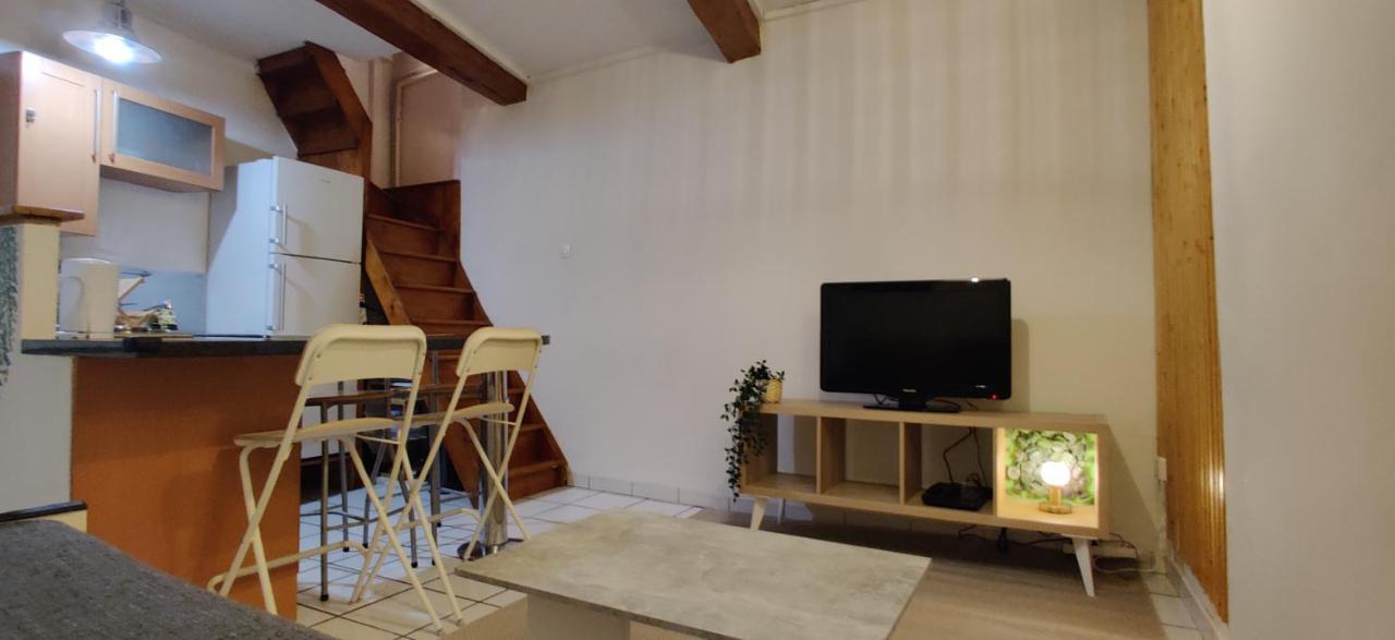 Entre Aix Et Marseille - Petite Maison A Auriol ภายนอก รูปภาพ
